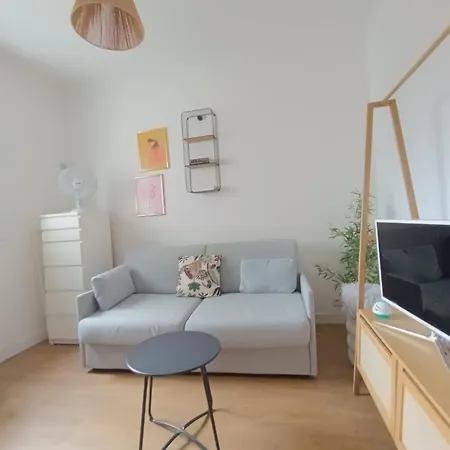 Pretty Studio, Location Au Mois, Paris Défense Rer A Garenne-colombes Apartamento *
